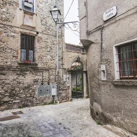 Casetta Al Portico 8